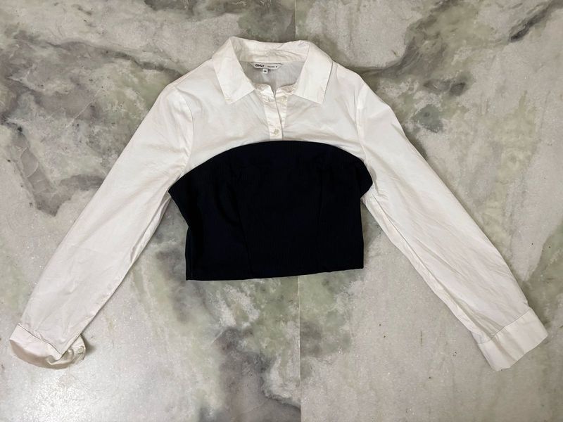 Chic Two-Tone Cropped Shirt