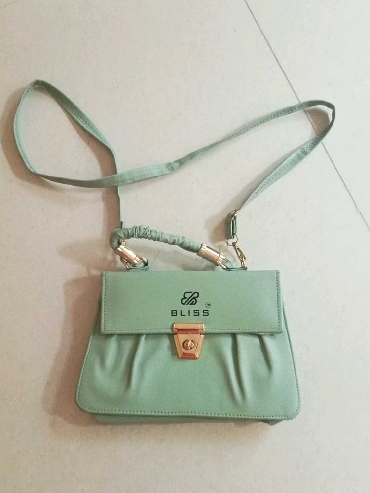 Chic Mint Green Handbag