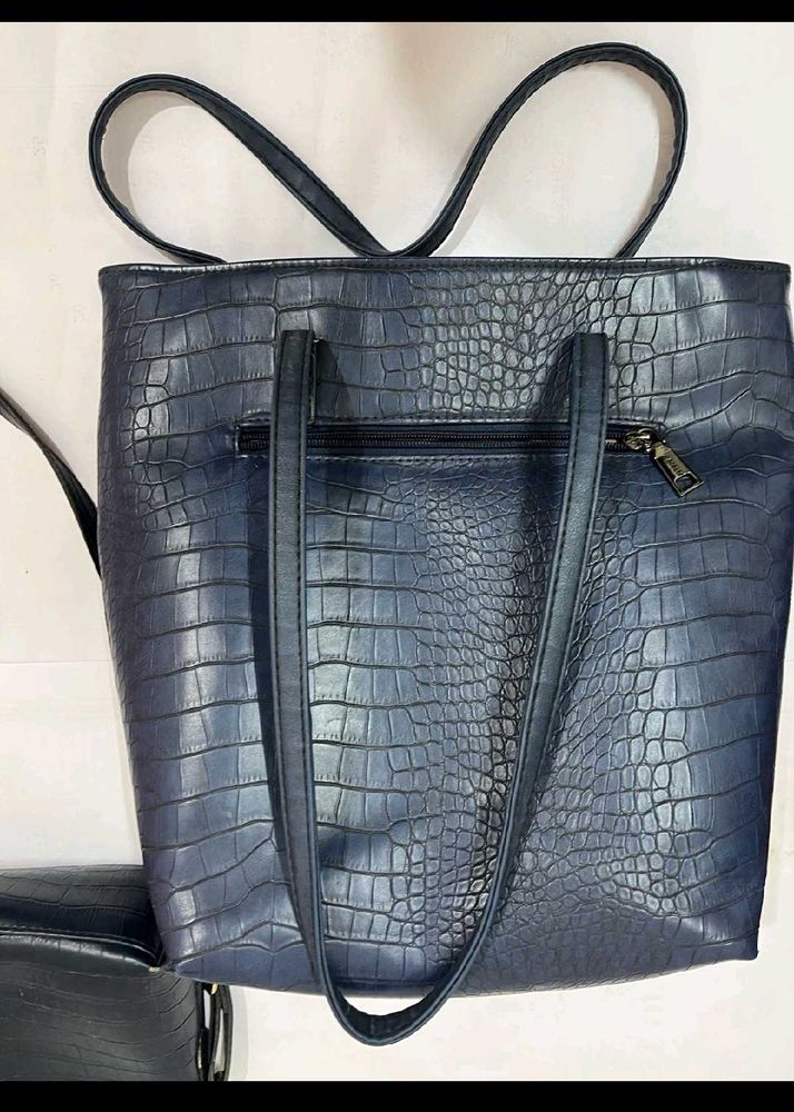 Caprese and mast &amp; harbour Tote Bags comb