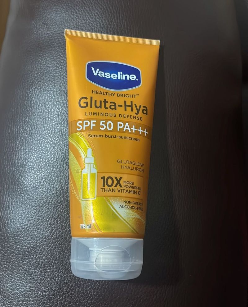 Vaseline GLUTA HYA SPF 50 PA+++