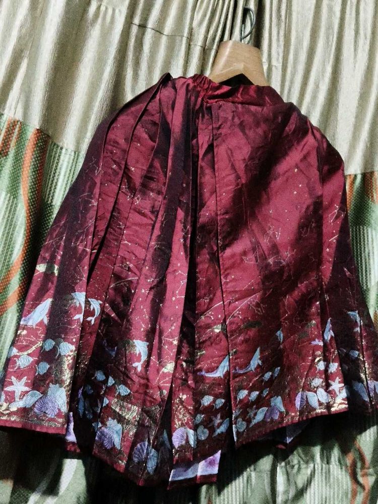 Maroon koriyan Pleated Skirt with Celestial &amp; Mari