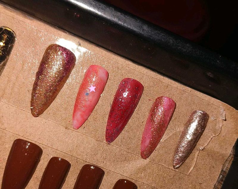 Sparkling Press-On Nails Set