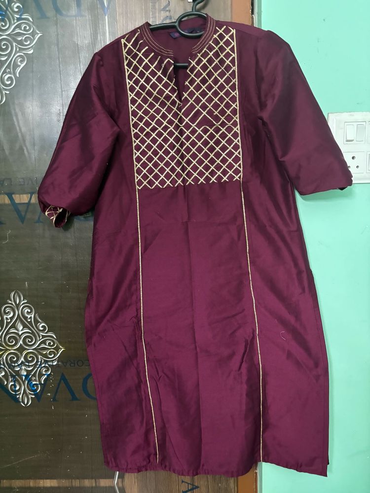 Elegant Maroon Kurta