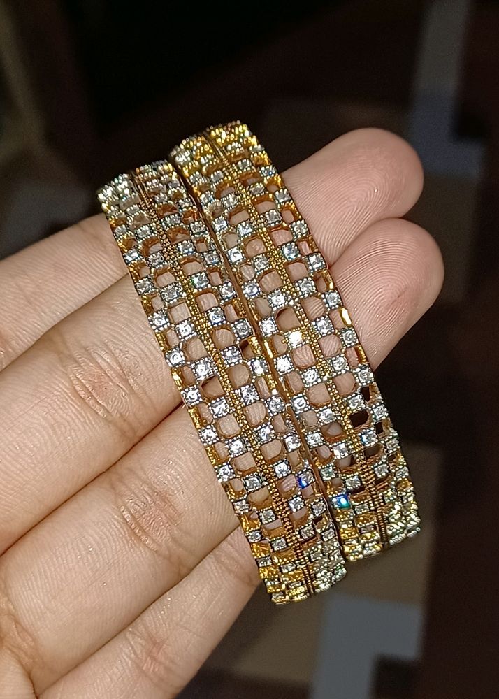 Ad Bangles