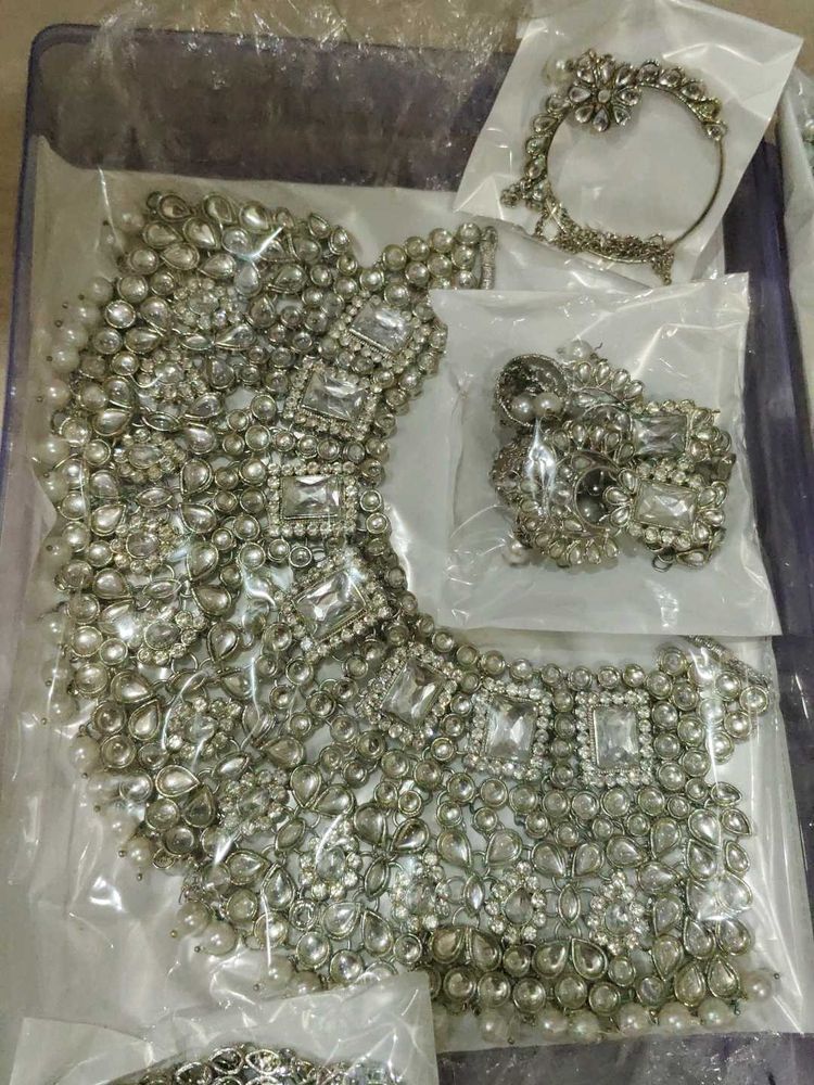 Exquisite Kundan Bridal Jewellery Set