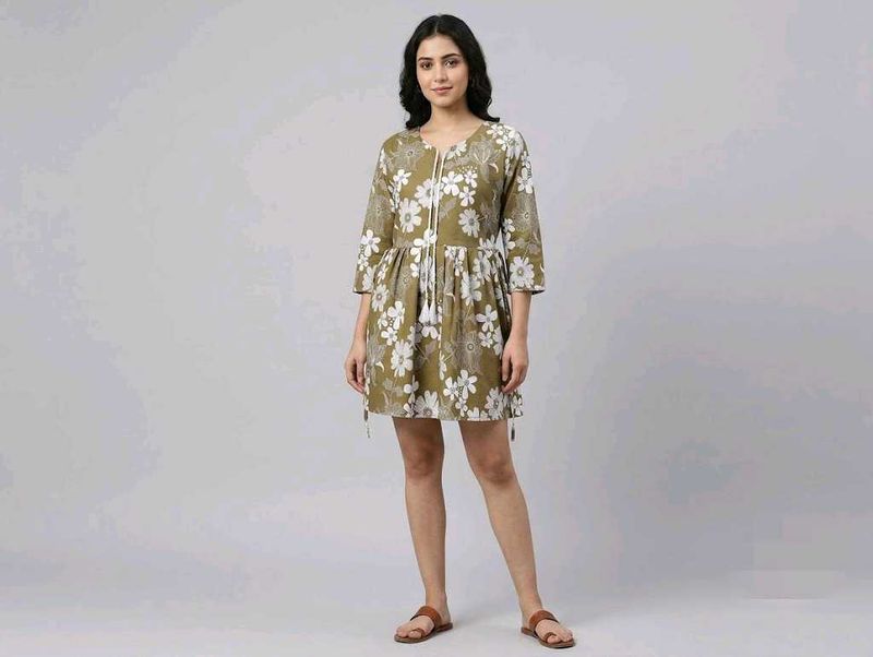 Chic Floral Print Mini Dress
