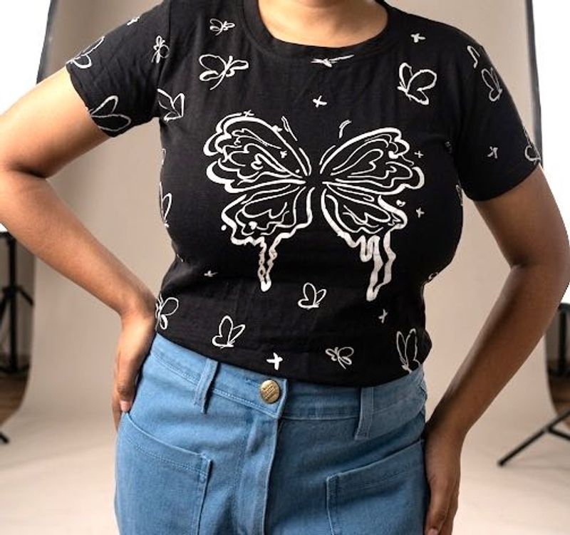 🖤🖤 Butterfly Graphic Tee🖤🖤