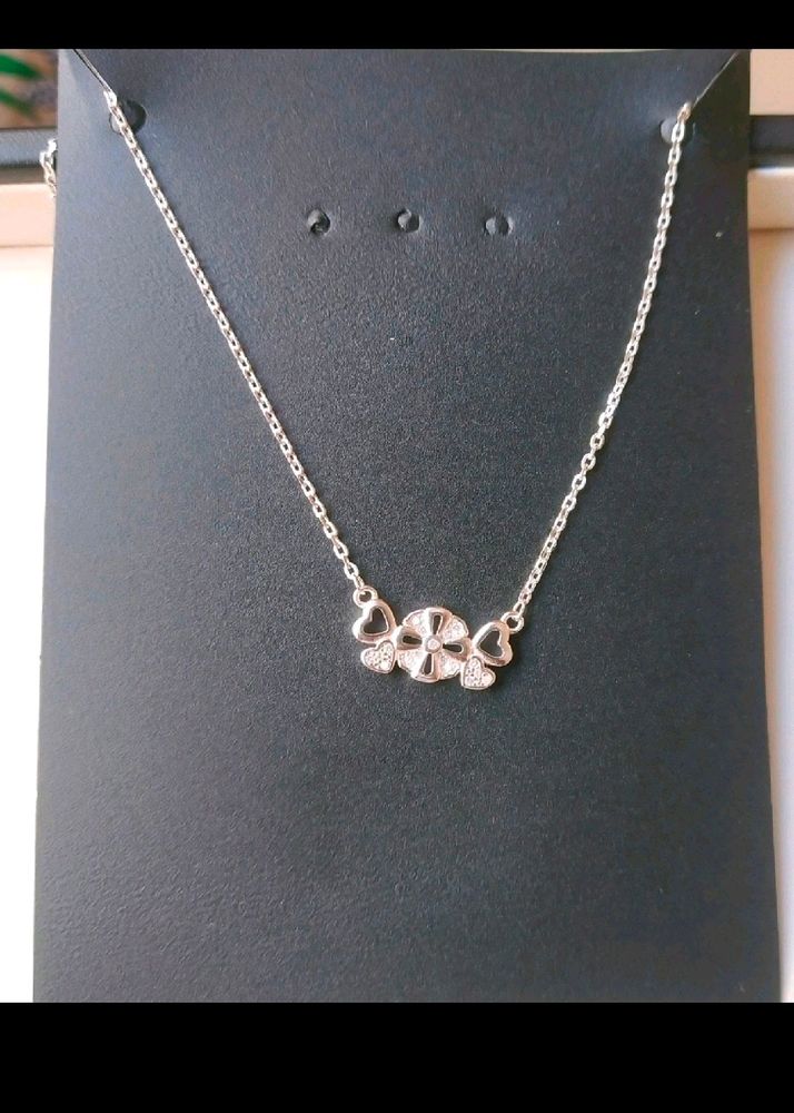 925 Sterling Silver Lovely Heart ❤️ Pandent ⛓️ Set
