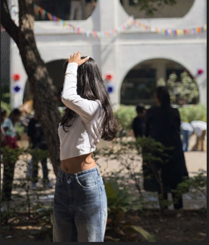 Trendy White Long Sleeve Crop Top