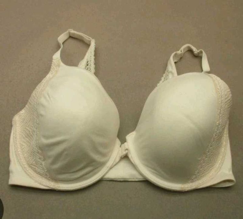 Comfortable White Bra with Lace