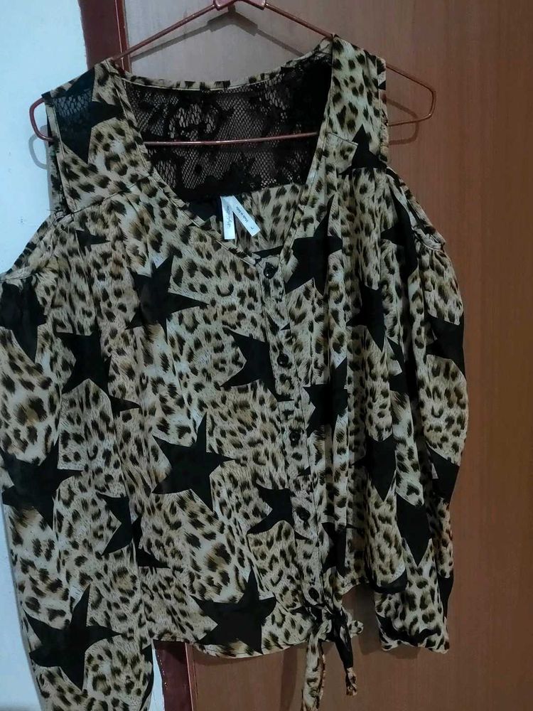 Leopard Star Cold Shoulder Top