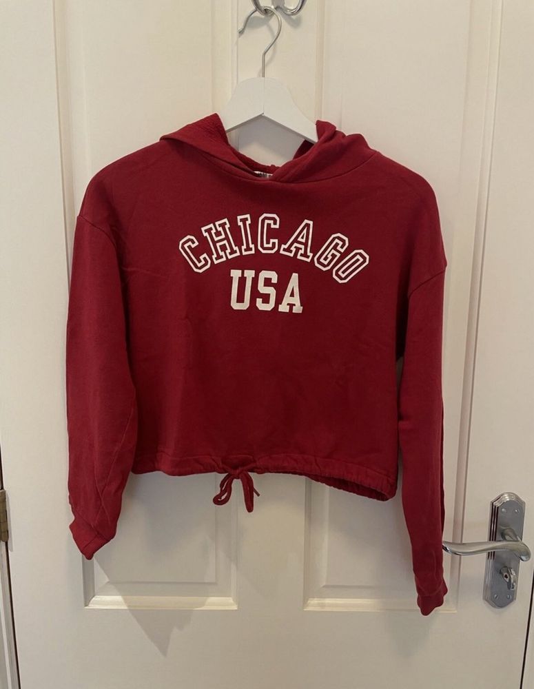 H&amp;M Cropped Chicago USA Hoodie