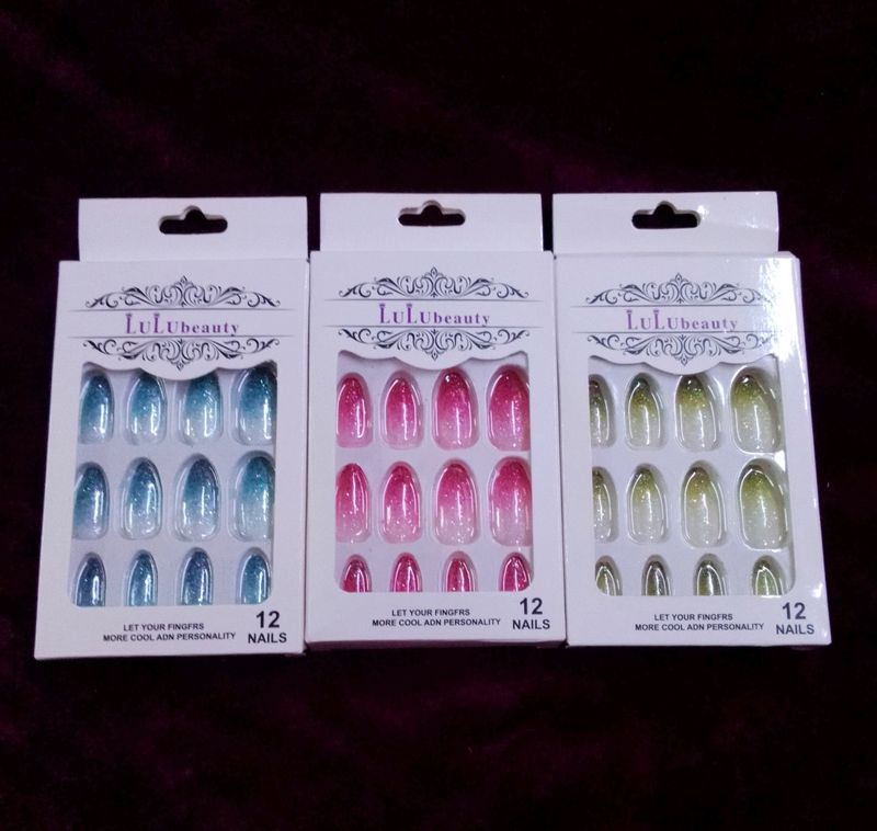 NEW NO USED FAKE NAILS WITH GLUE COMBO PACK