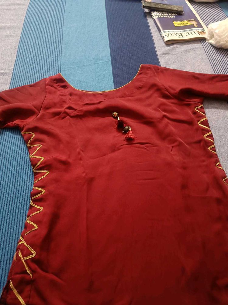 Maroon Kurta Gold Zigzag Trim with palaz  149 m 2