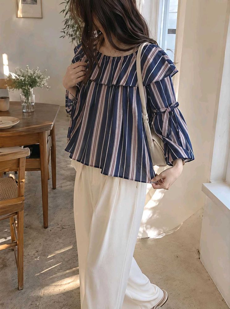 New with tag Striped Ruffle Sleeve Top