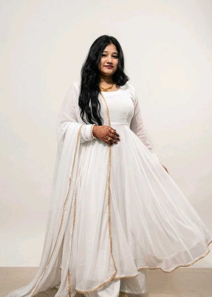 Elegant White Anarkali Suit with Dupatta
