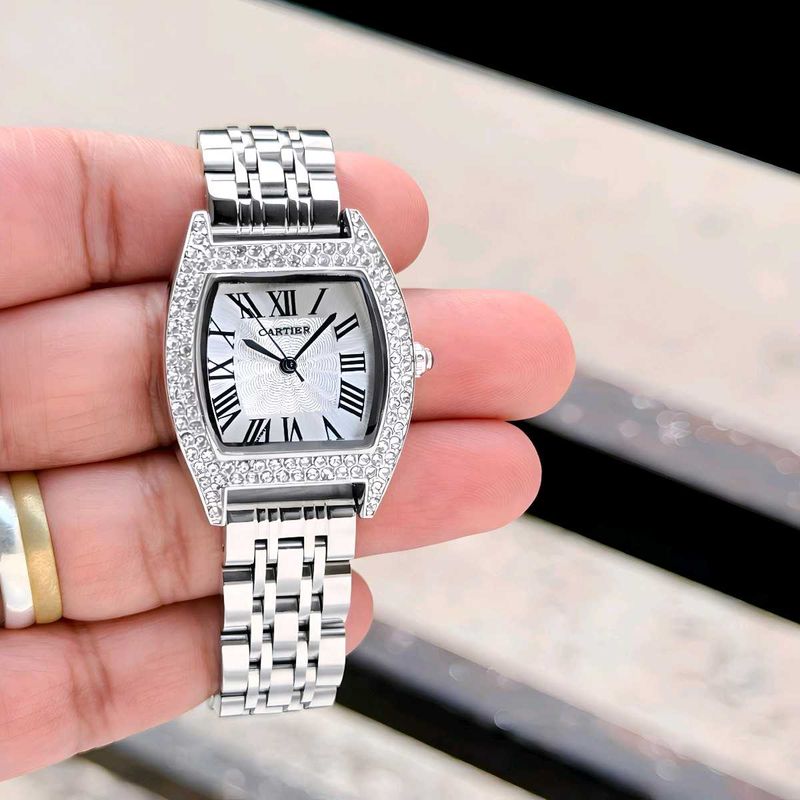 Cartier watch for women exclusive pc