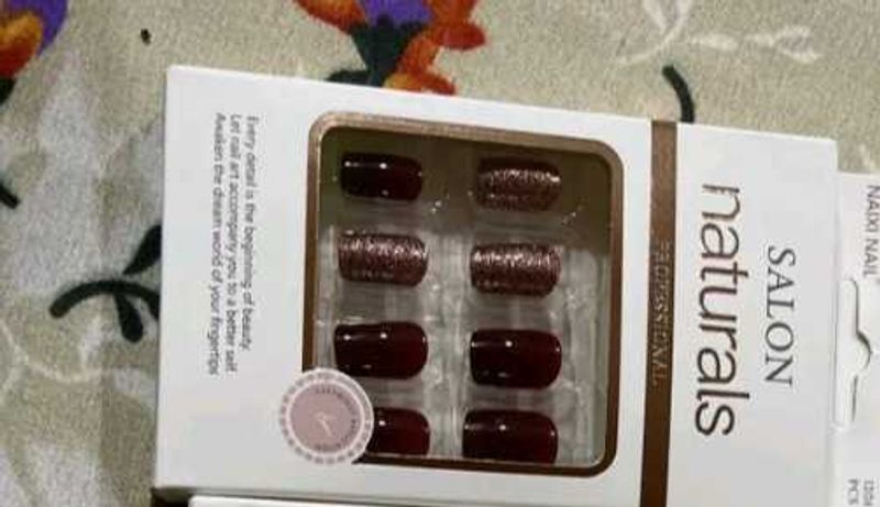 Salon Naturals Press-On Nails
