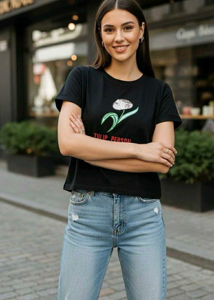 Black Tulip Graphic Tee