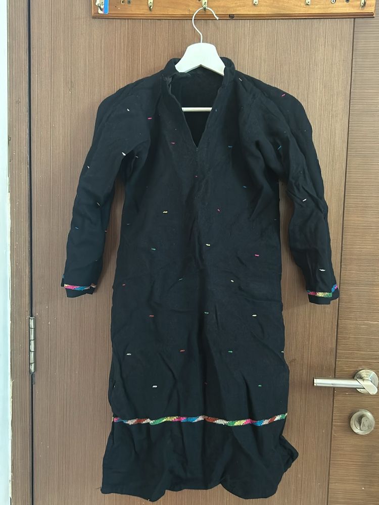 KASHMIRI Beautiful Black Full Sleeves Kurti Women