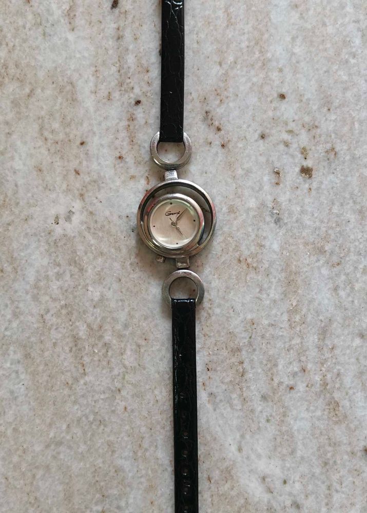 Elegant Black Leather Band Watch