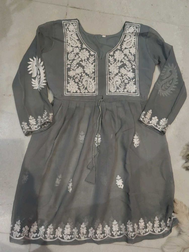 chikankari Elegant Embroidered Grey Kurta