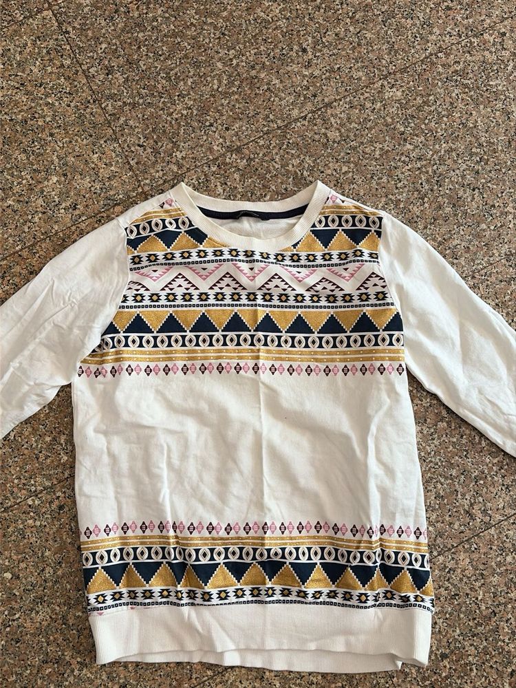 Geometric Print Long Sleeve Top