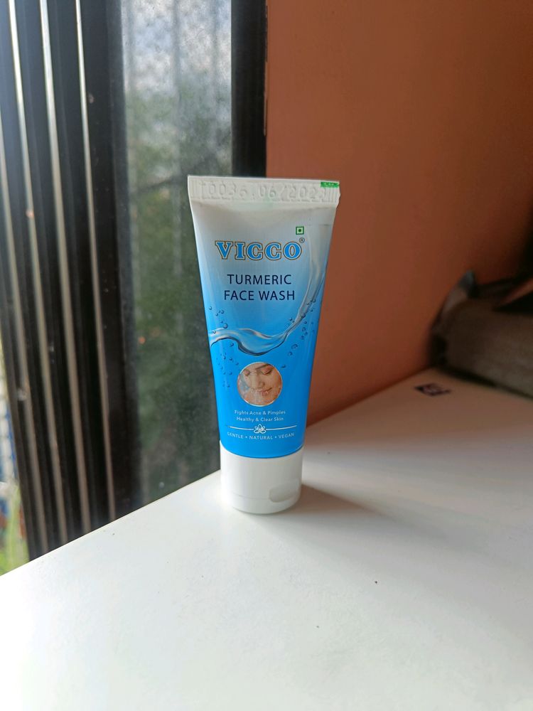 Vicco Turmeric Face Wash