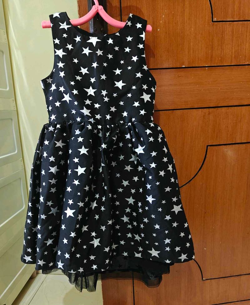 Star Print Dress/frock for kids