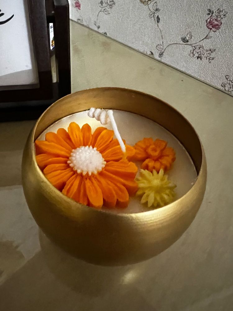 Decorative Floral Scented Candle