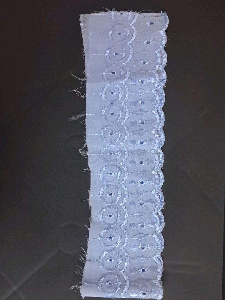 Blue Lace Border 28 Inches
