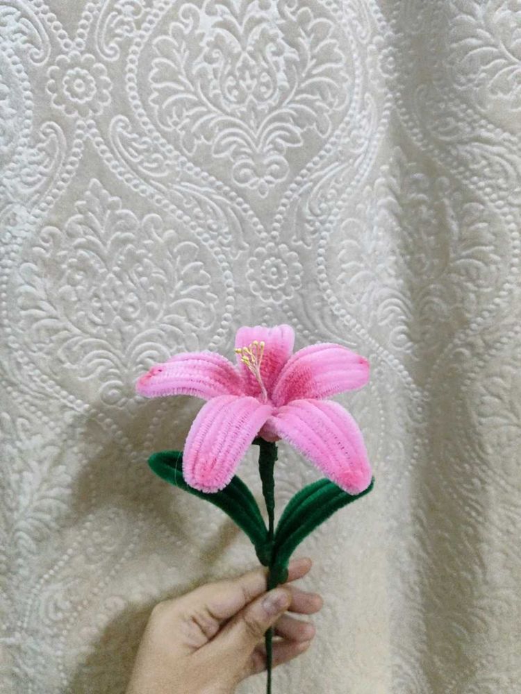 Pipe cleaner Pink Flower Lily bouquet