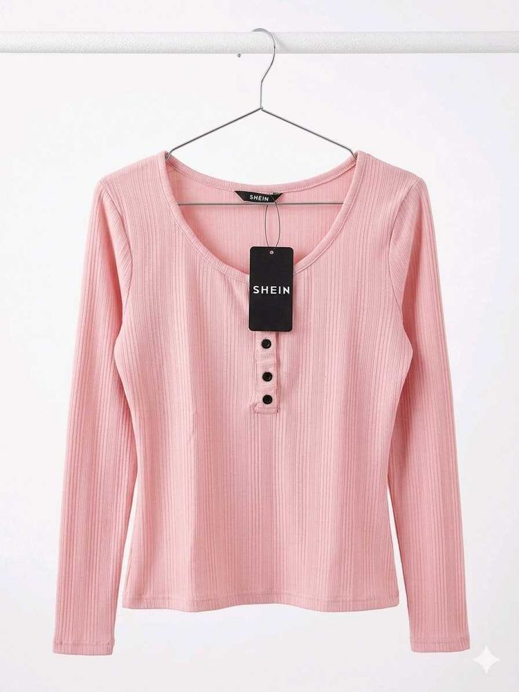 buttoned fitted top