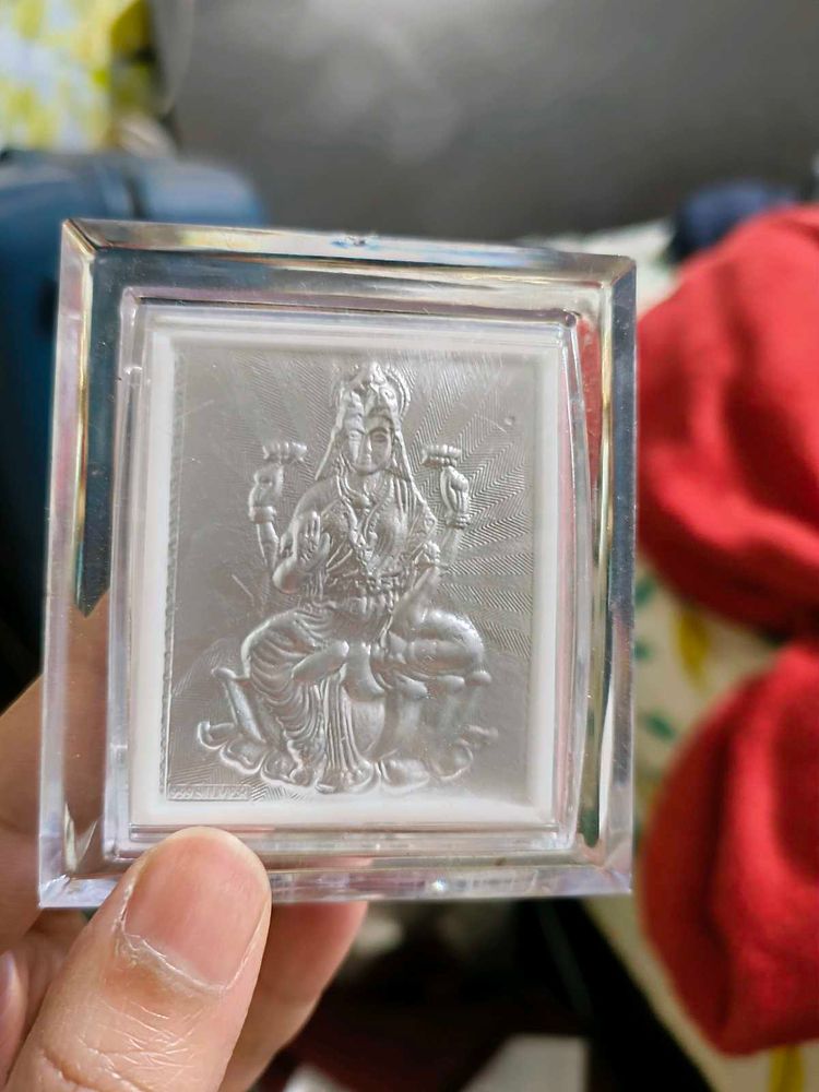 Ma Laxmi Silver 999 Statue 3d In Frame And Stand