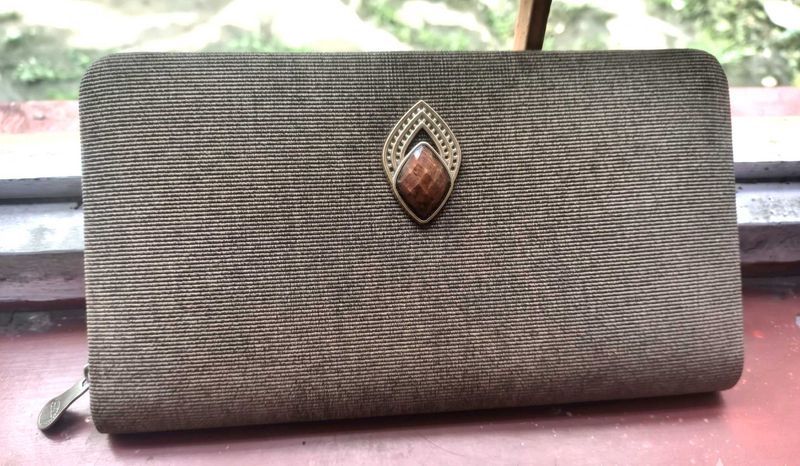 Vintage Textured Wallet