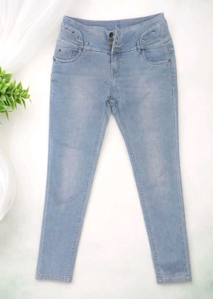 Light Wash High-Waisted Jeans