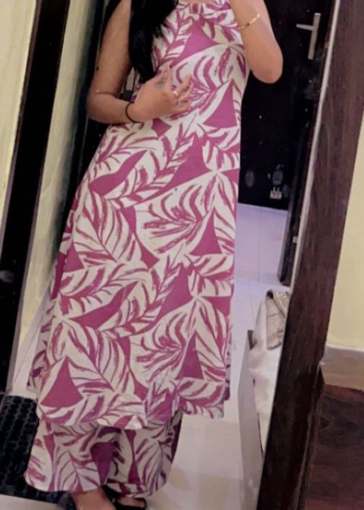 🤍🩷Pink &amp; White Floral Kurta Set