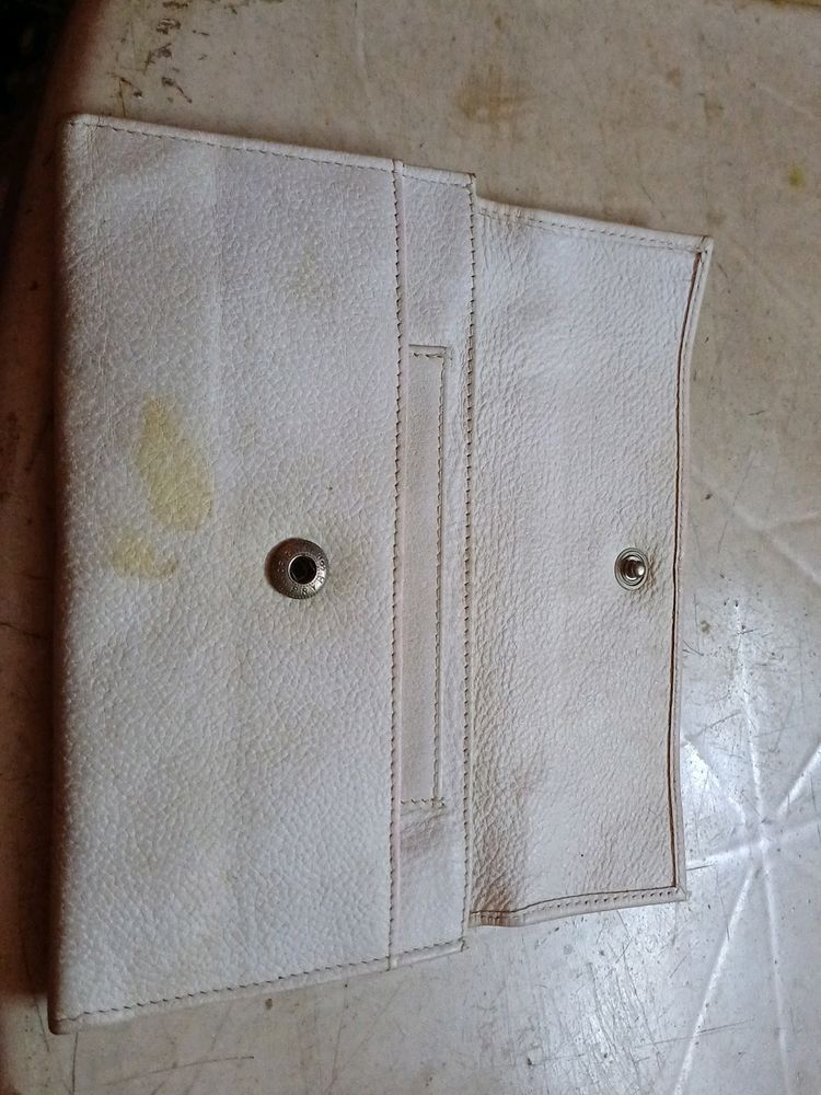 Hunt White Genuine Leather Wallet