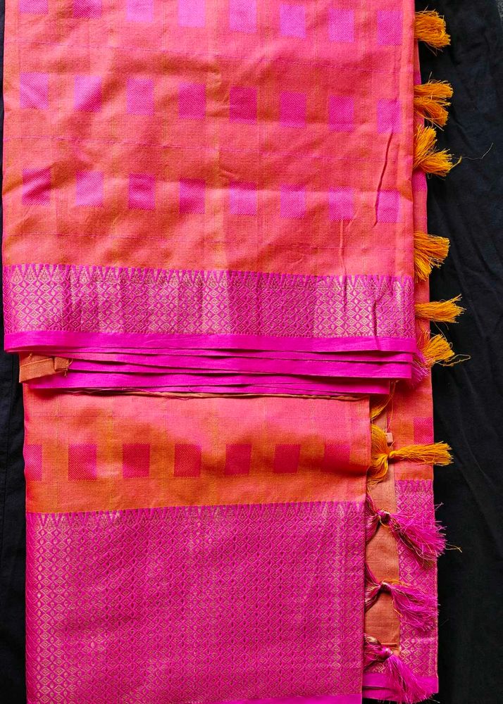 Pink &amp; Orange Checked Saree