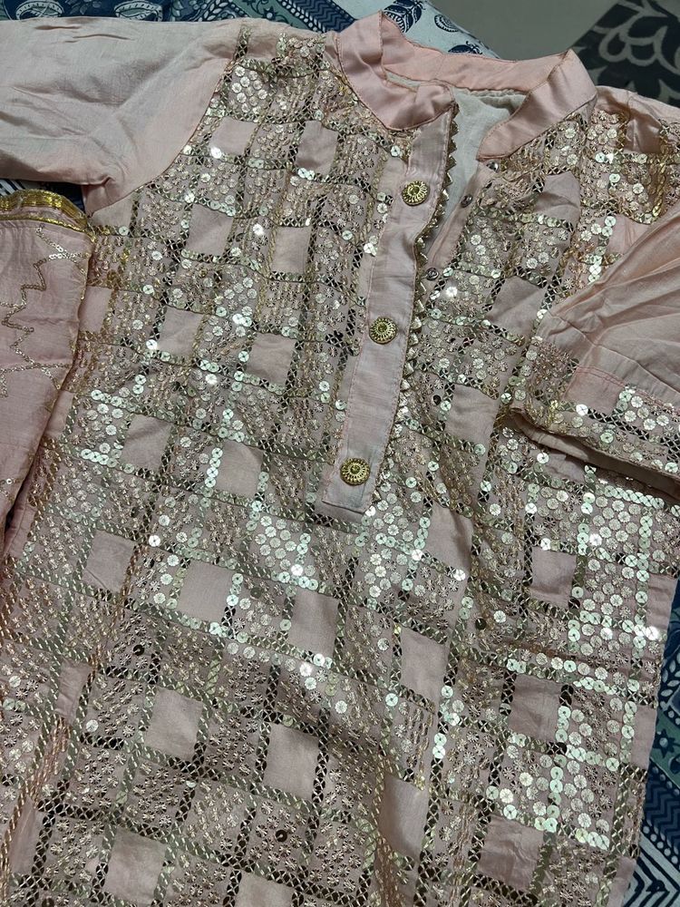 3 ethnic sets