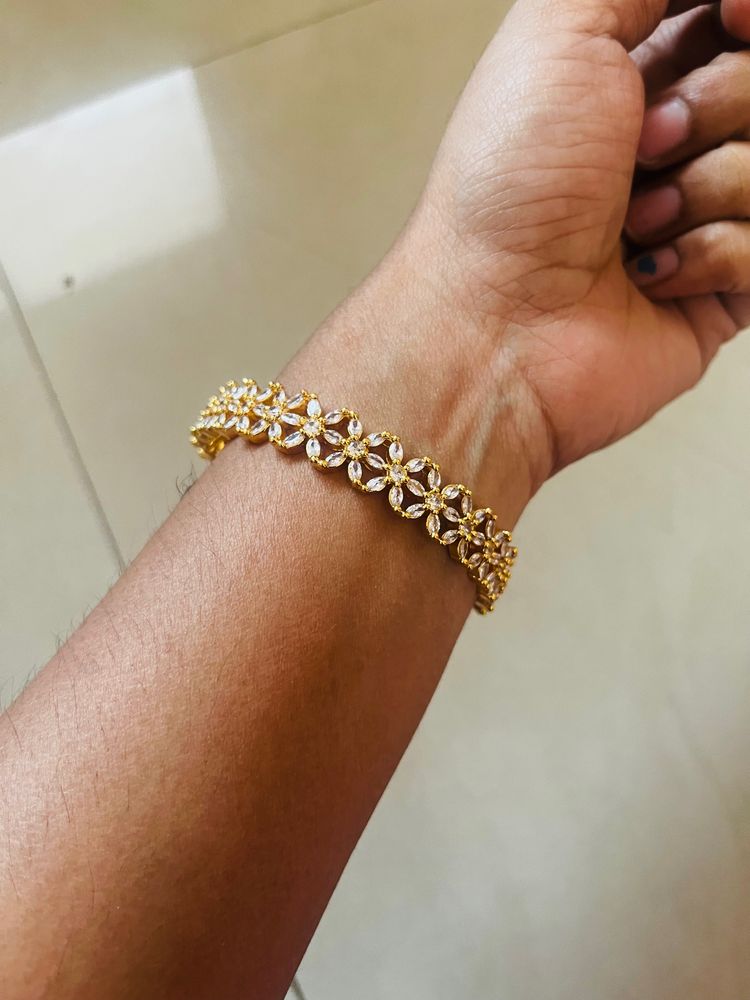 Ad Stone bangles 2