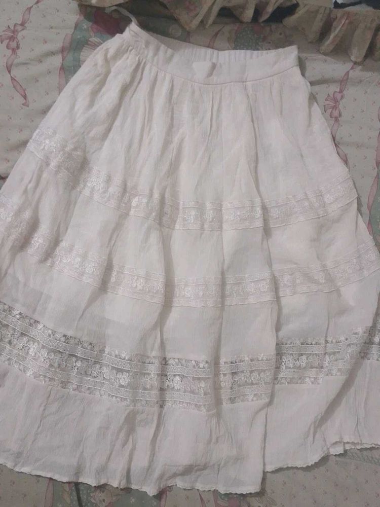 Lace Trimmed Skirt(stretches till 38-40 inche