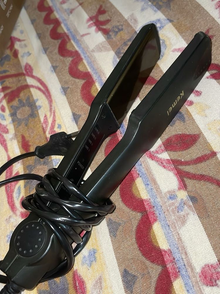 Kemei Hair Straightener