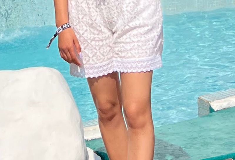 Chic White Lace Shorts