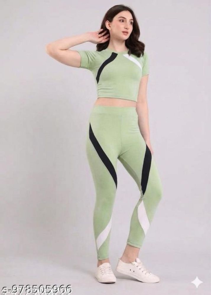 Stylish Athleisure Set for Women