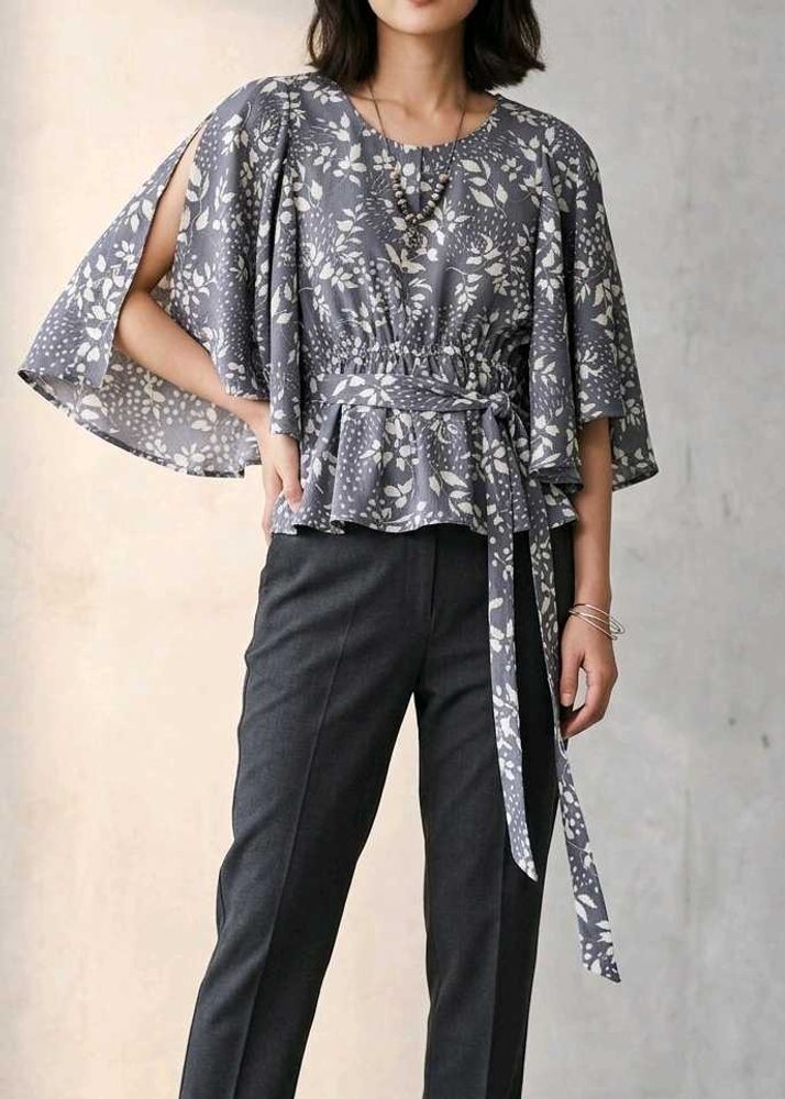 Stylish Grey Floral Print Top with Cape Sleeves