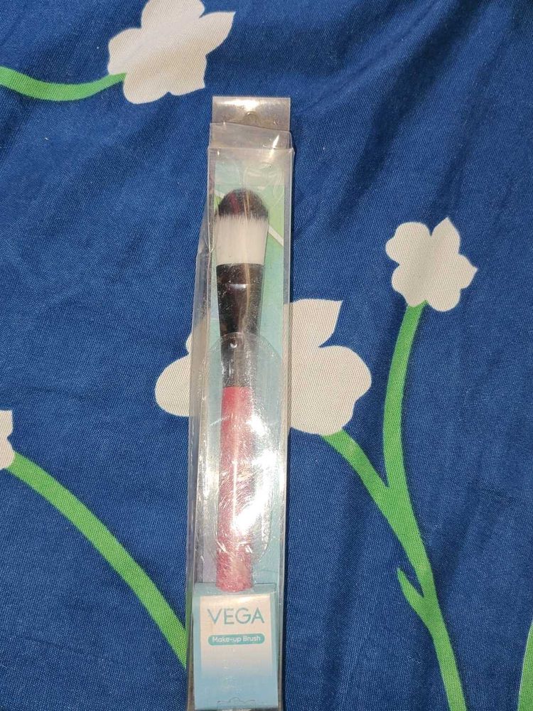 Vega Foundation Brush - New