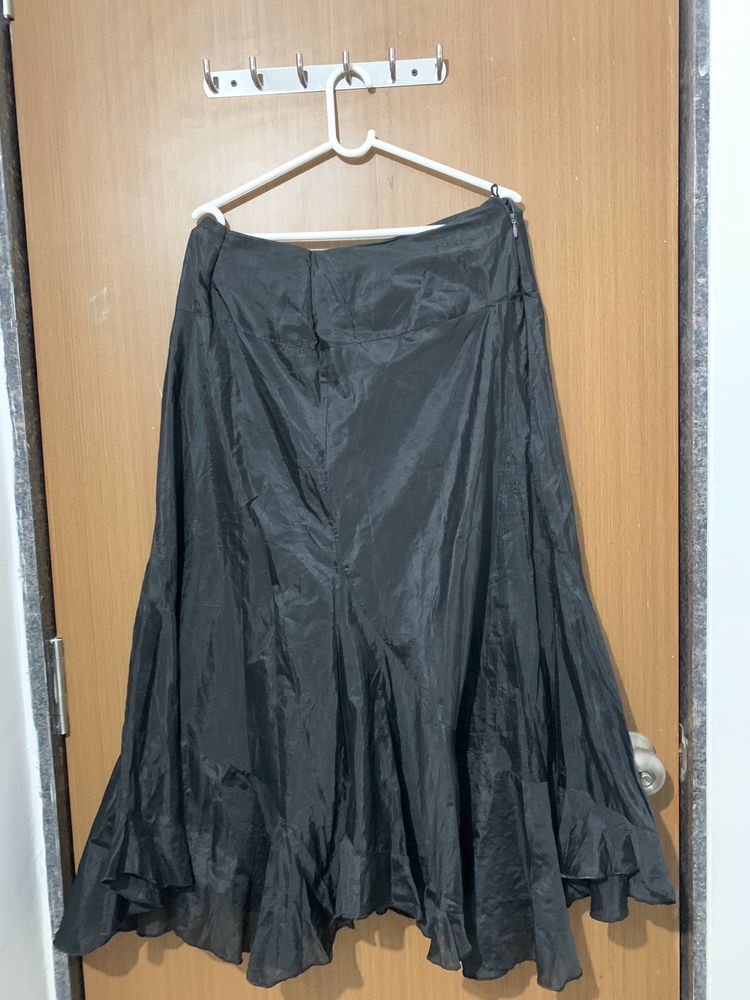 Black Feather Layers Skirt