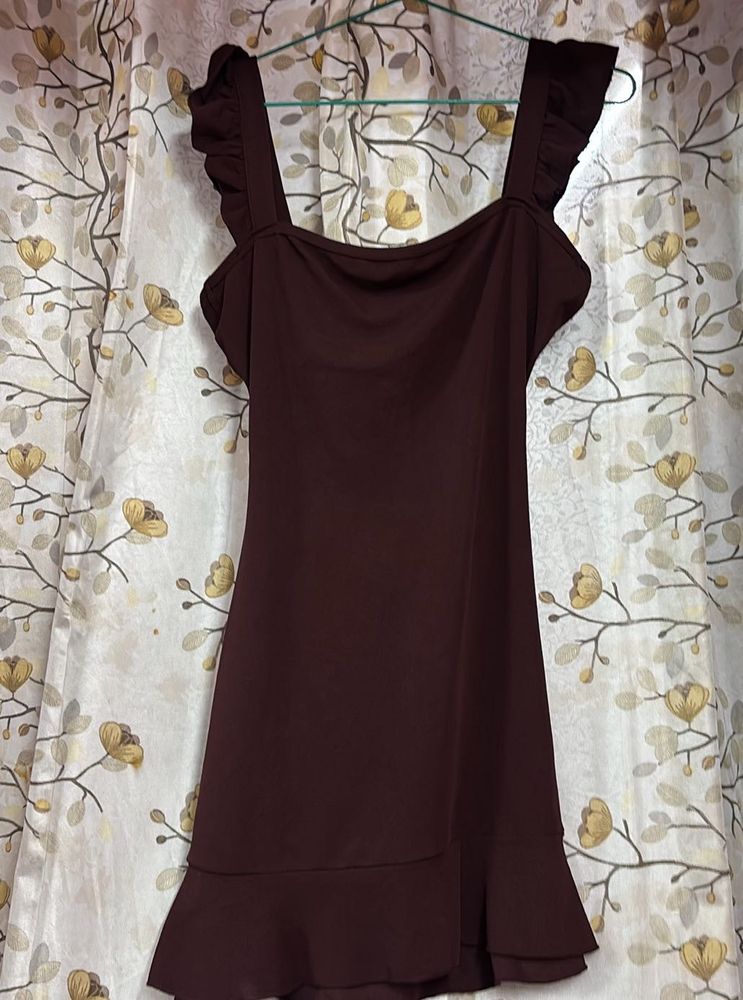 Chic Backless Ruffle Strap Dress