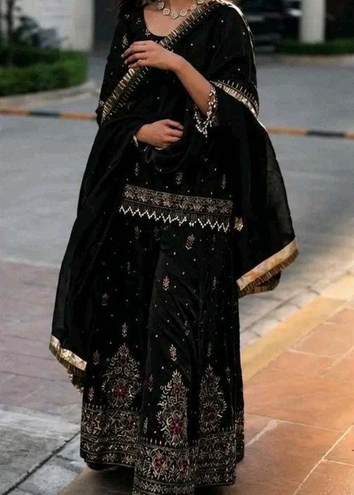 New and unused Stunning Black Embroidered Lehenga